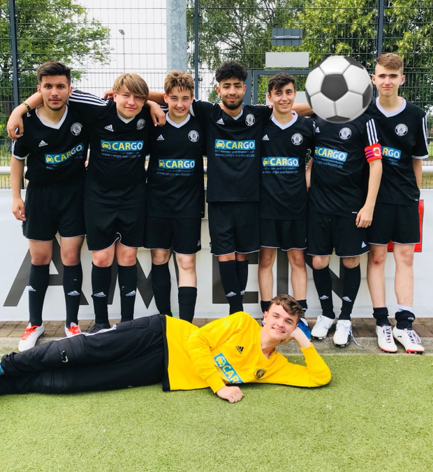 Eine Mannschaften, die beim Landessportfest angetreten ist.